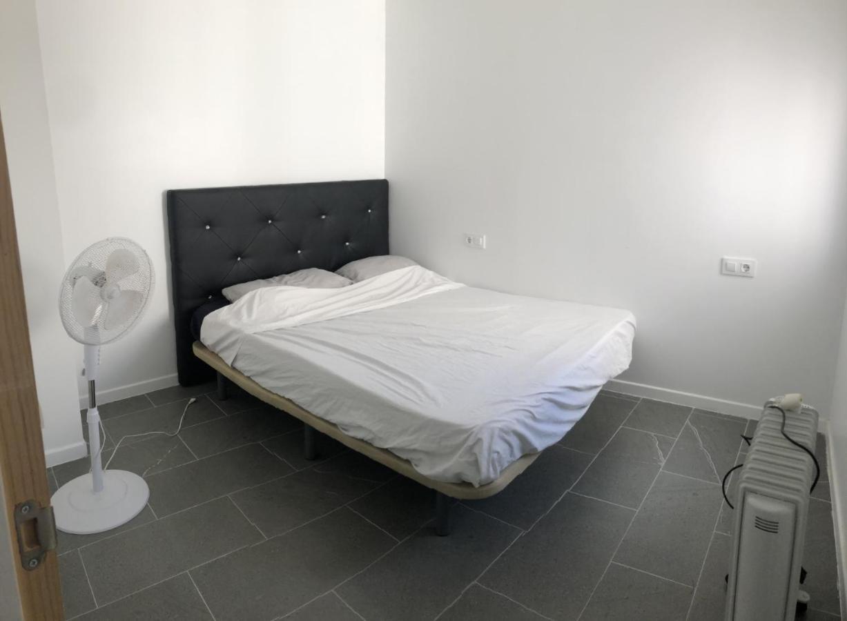 Bel Appartement Roses Plage Extérieur photo