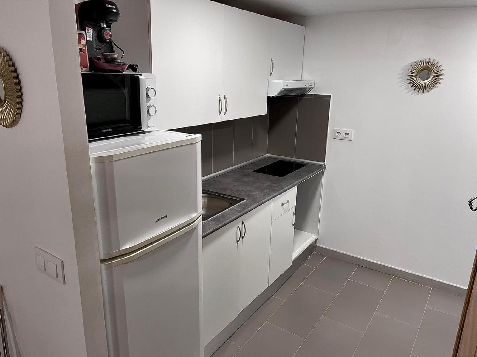 Bel Appartement Roses Plage Extérieur photo